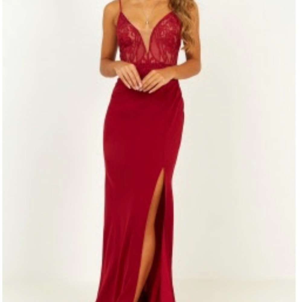 Maxi Dress in Wine Lace